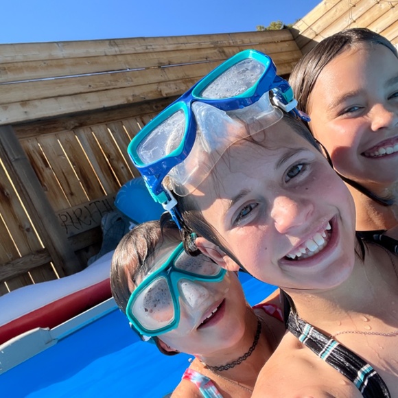 Homemade cards( birthday, valentines, etc) and homemade bracelets - Picture 3 of 5